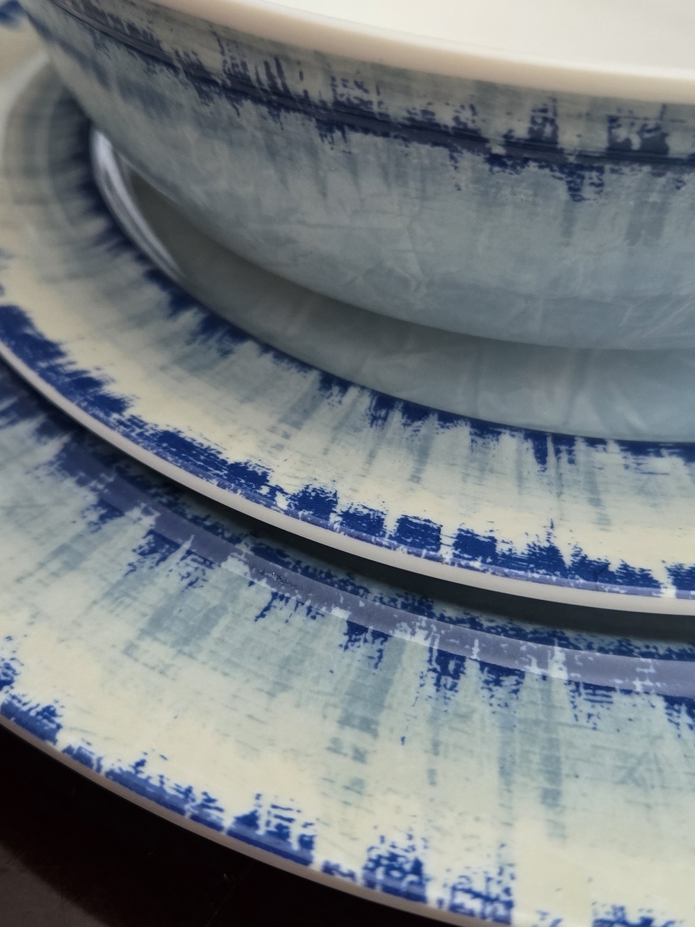 Light Blue Melamine Dinner Plates - Set of 6 - Picture 2 of 4